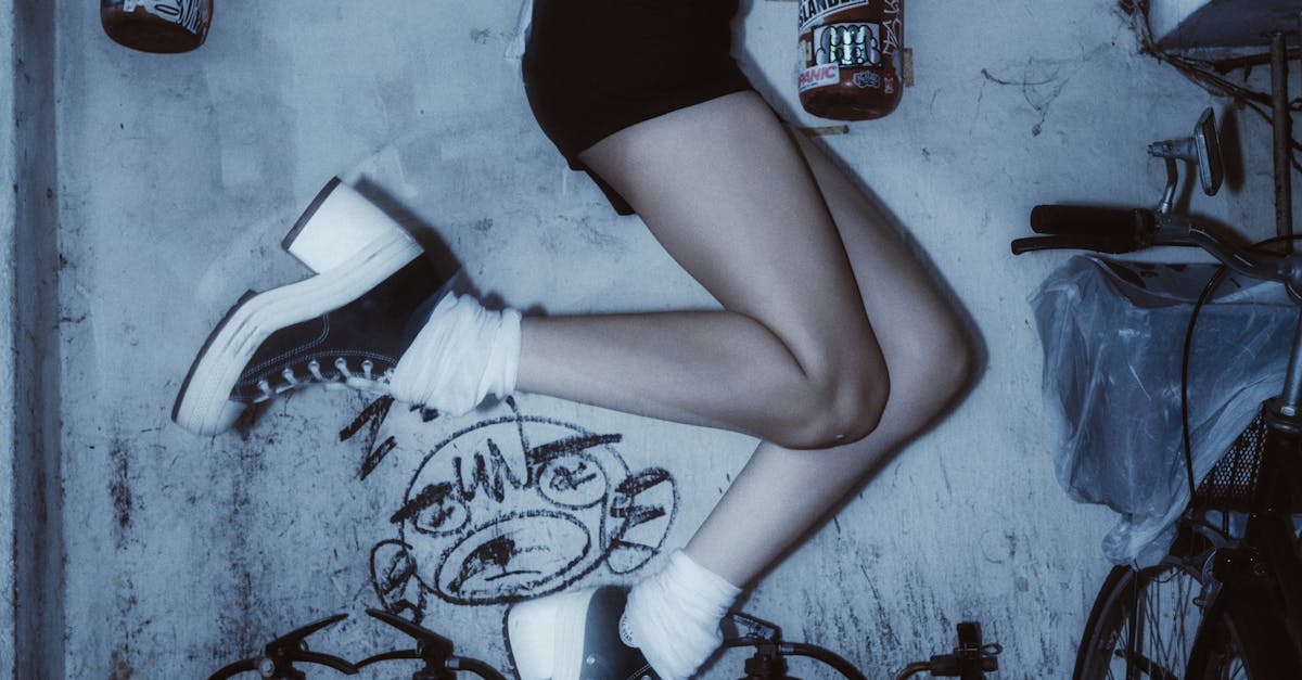 How Warranty and Service Agreements Impact Mechanics’ Responsibilities